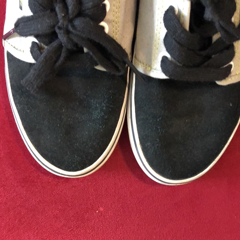 Vans!!!!! - Picture 2 of 6